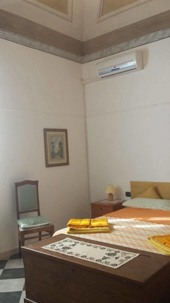 Bed & Breakfast Casa Pisanu Narbolia Exterior foto